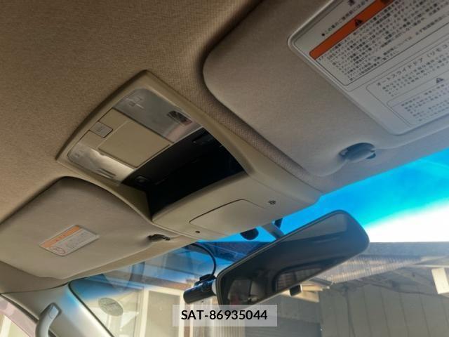 Nissan ELGRAND 2005-09 8741939-20