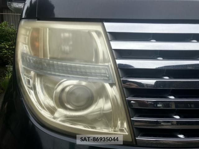 Nissan ELGRAND 2005-09 8741939-4
