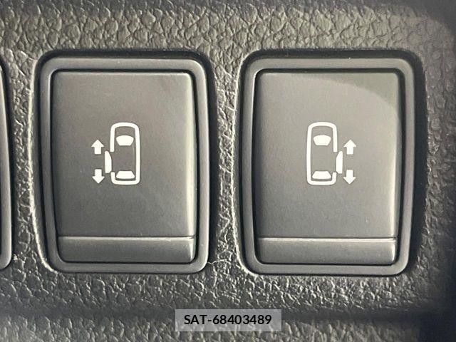 Nissan ELGRAND 2012-03 8741938-4