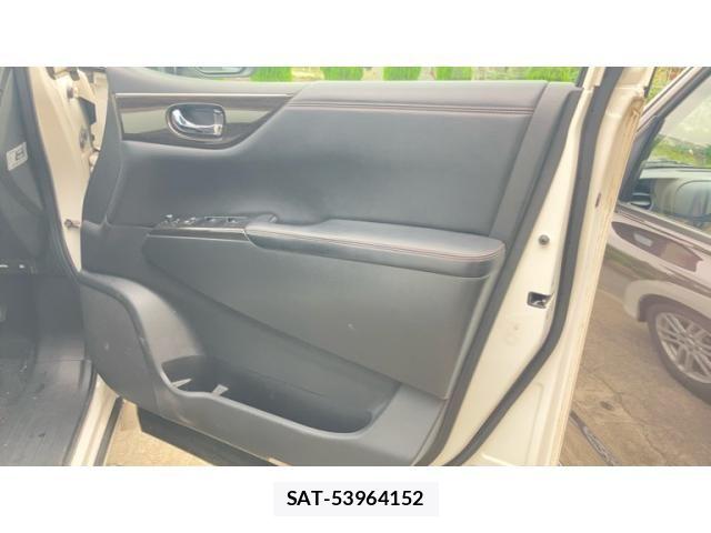 Nissan ELGRAND 2010-09 8741943-11