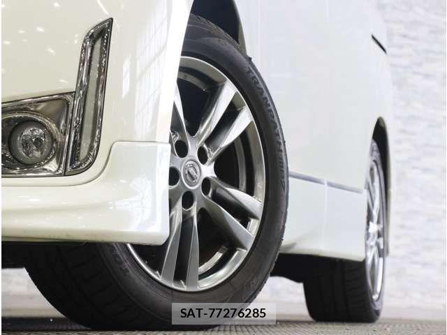 Nissan ELGRAND 2012-03 8780117-18