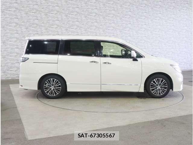 Nissan ELGRAND 2014-07 8780112-13