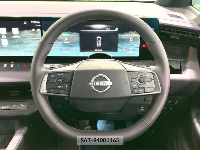 Nissan ELGRAND 2026-07 8795876-11