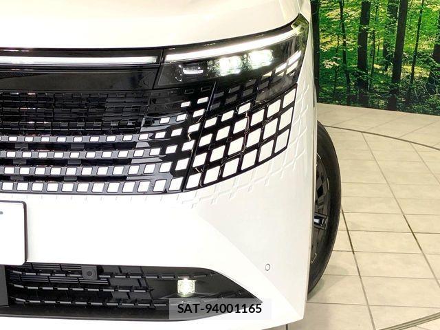 Nissan ELGRAND 2026-07 8795876-12