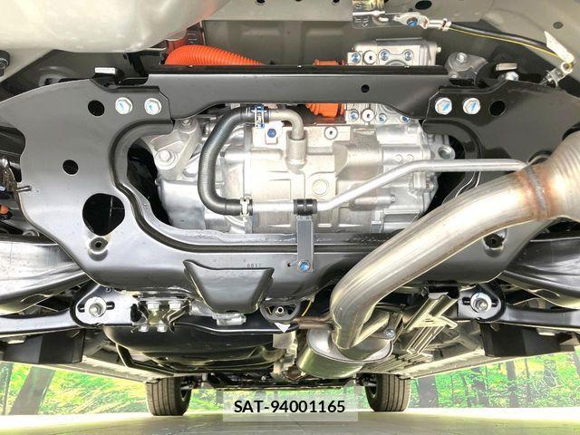 Nissan ELGRAND 2026-07 8795876-19