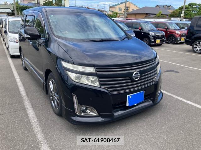 Nissan ELGRAND 2012-05 8828911-1