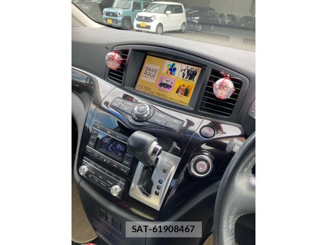 Nissan ELGRAND 2012-05 8828911-20
