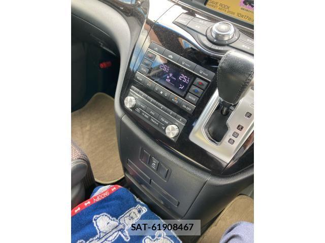 Nissan ELGRAND 2012-05 8828911-22