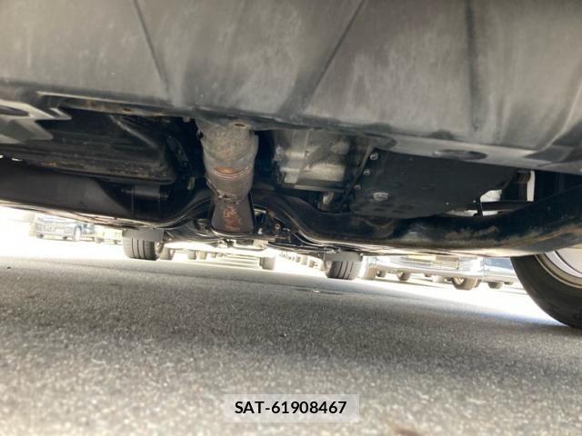 Nissan ELGRAND 2012-05 8828911-3