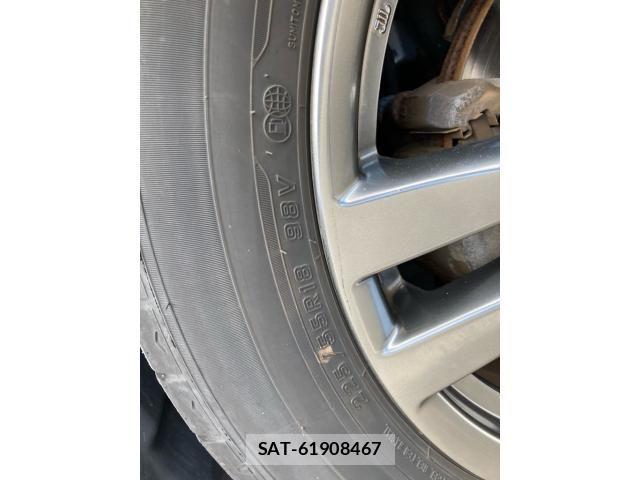 Nissan ELGRAND 2012-05 8828911-6