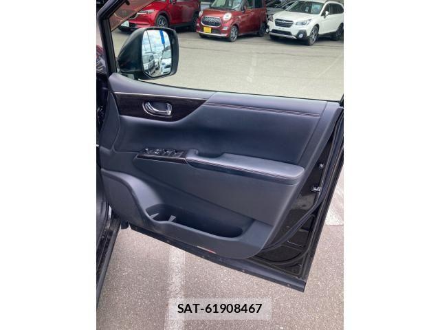 Nissan ELGRAND 2012-05 8828911-7
