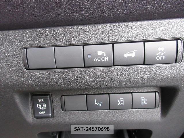 Nissan ELGRAND 2026-08 8828910-9