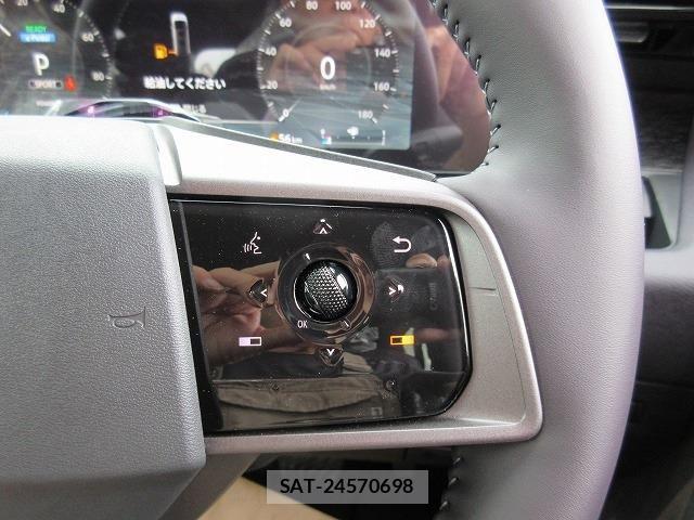 Nissan ELGRAND 2026-08 8828910-11