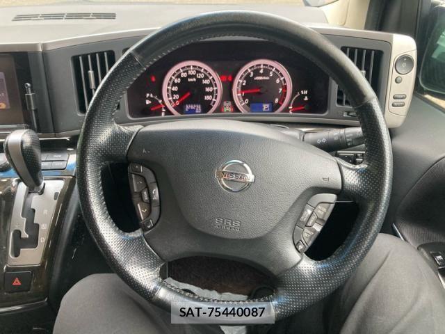 Nissan ELGRAND 2009-02 8870944-11