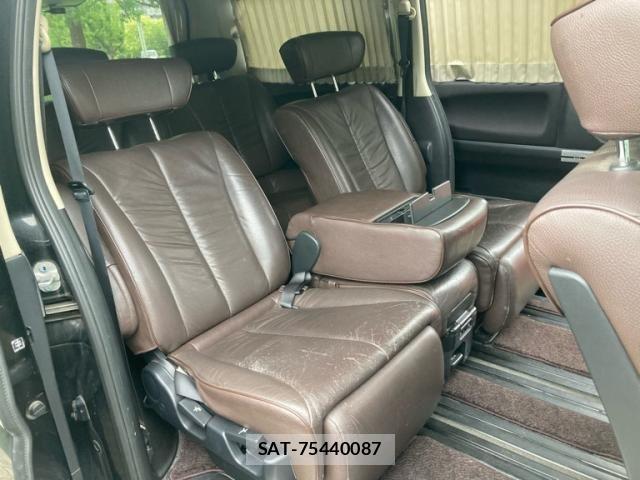 Nissan ELGRAND 2009-02 8870944-18