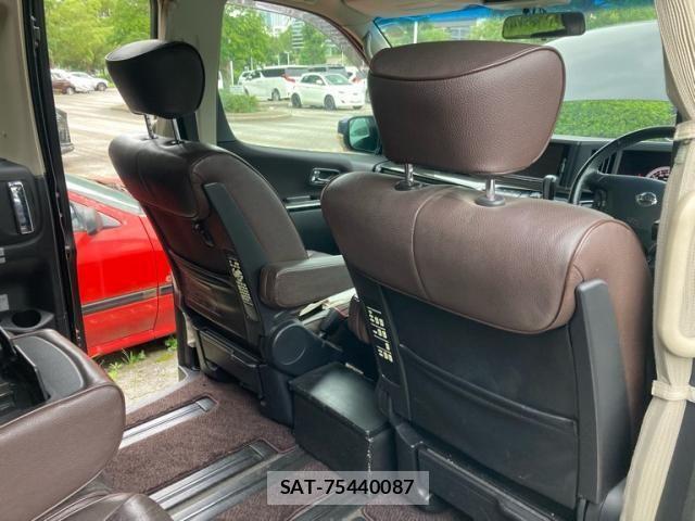 Nissan ELGRAND 2009-02 8870944-19