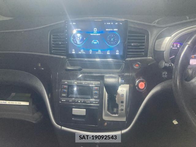 Nissan ELGRAND 2011-11 8870945-16