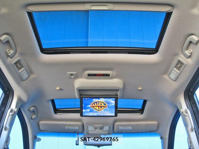 Nissan ELGRAND 2021-07 8879630-13