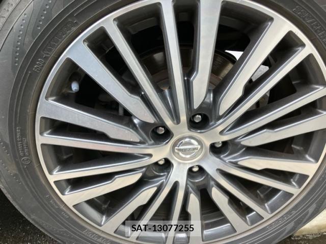 Nissan ELGRAND 2015-12 8879633-5