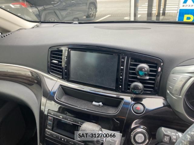 Nissan ELGRAND 2014-02 8879634-9