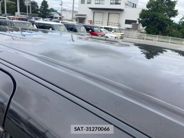 Nissan ELGRAND 2014-02 8879634-14