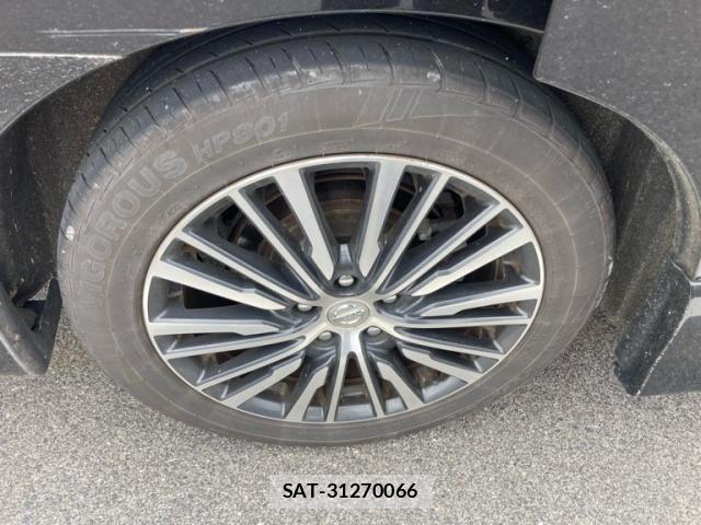 Nissan ELGRAND 2014-02 8879634-16