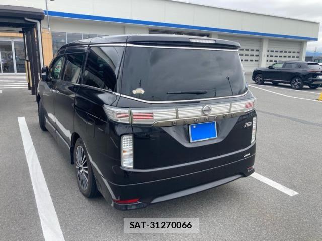 Nissan ELGRAND 2014-02 8879634-18
