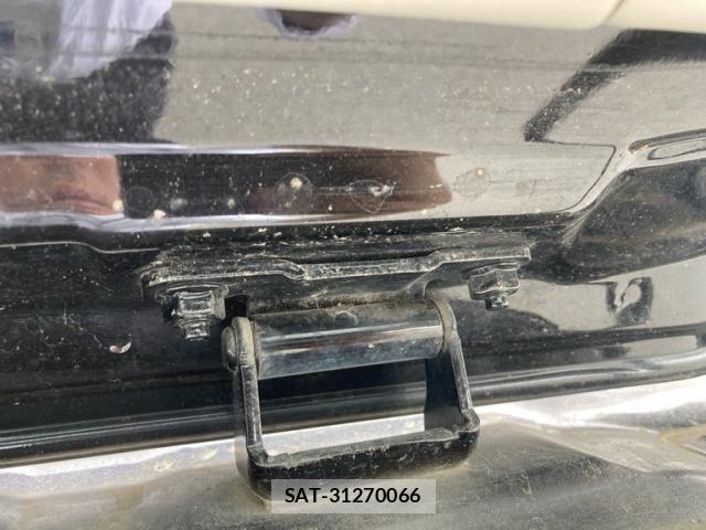 Nissan ELGRAND 2014-02 8879634-20