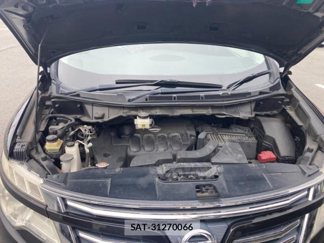 Nissan ELGRAND 2014-02 8879634-25