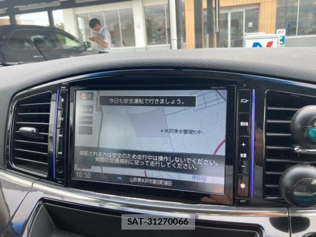 Nissan ELGRAND 2014-02 8879634-28