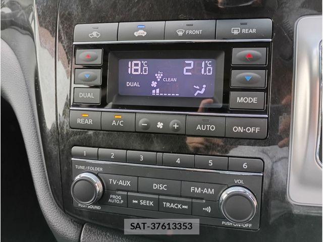 Nissan ELGRAND 2012-02 8879632-22
