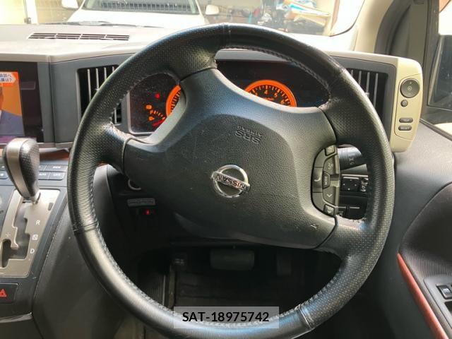 Nissan ELGRAND 2005-12 8883582-11