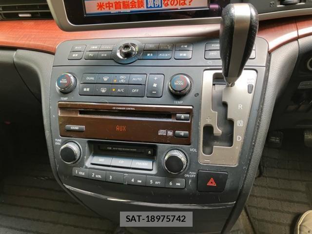 Nissan ELGRAND 2005-12 8883582-13