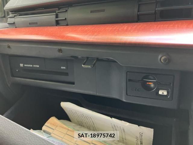 Nissan ELGRAND 2005-12 8883582-14