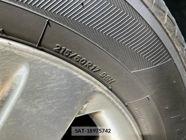 Nissan ELGRAND 2005-12 8883582-3