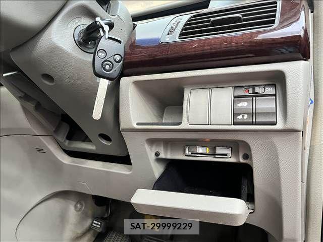 Honda ELYSION 2005-05 8561808-18