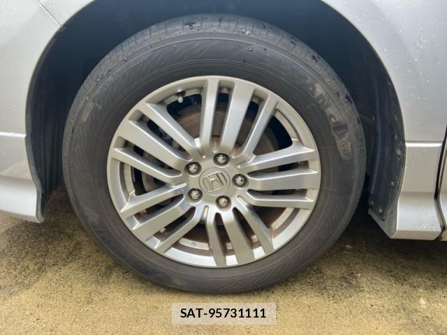 Honda ELYSION 2006-09 8828913-9