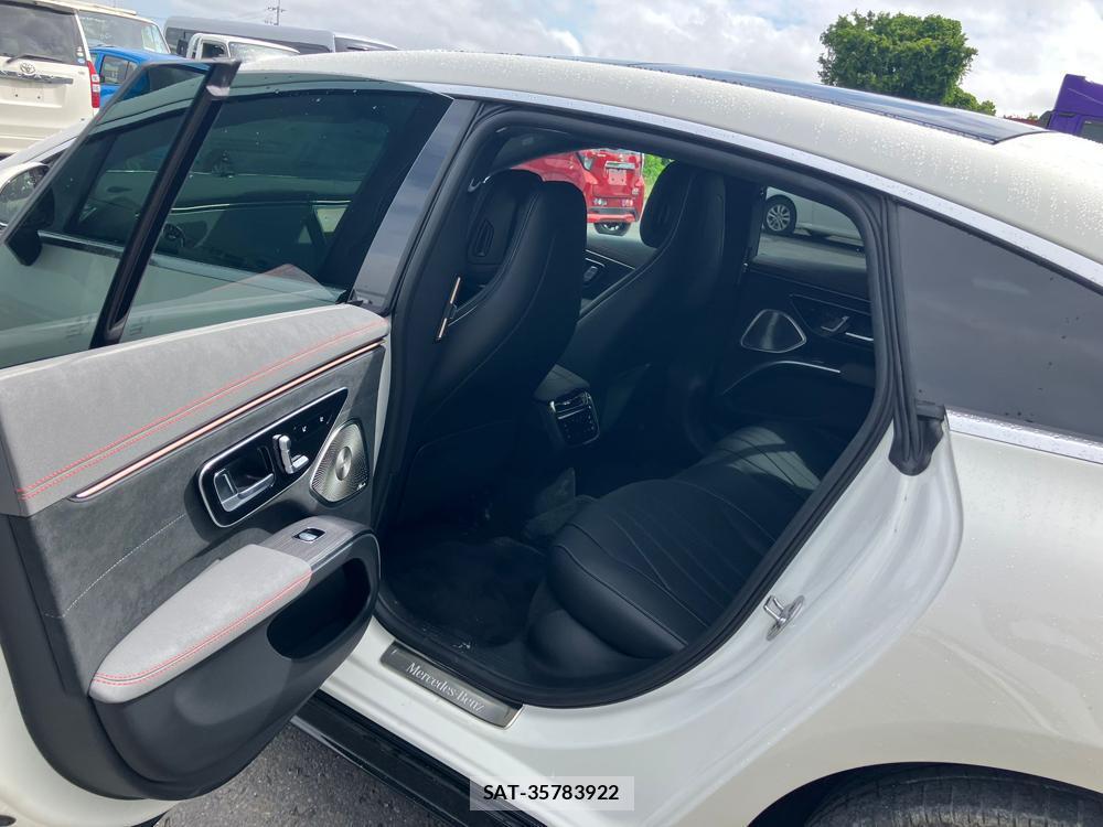 Mercedes Benz EQS 2023 1133001-11