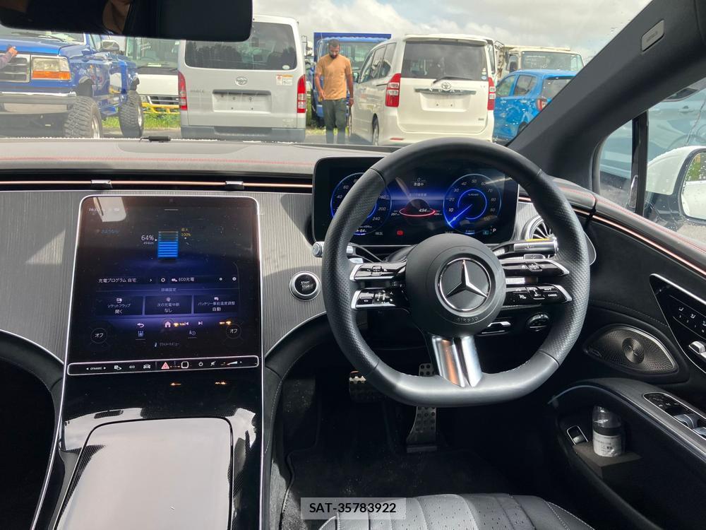 Mercedes Benz EQS 2023 1133001-13