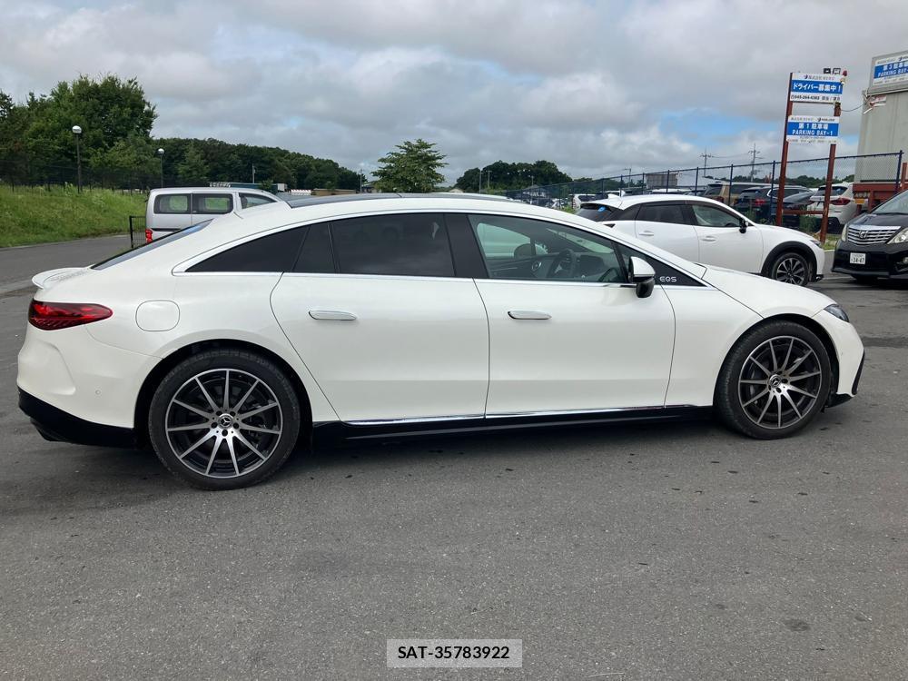 Mercedes Benz EQS 2023 1133001-1