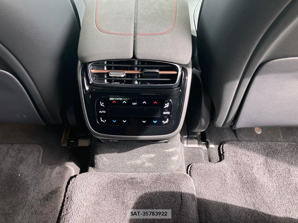 Mercedes Benz EQS 2023 1133001-19