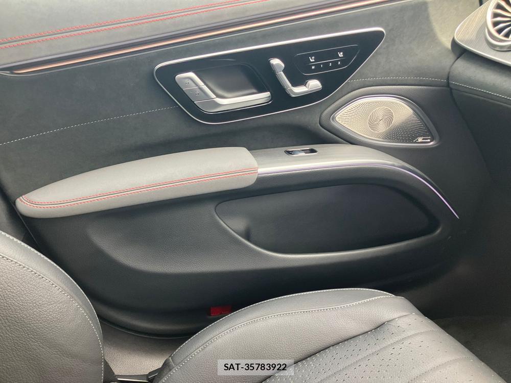 Mercedes Benz EQS 2023 1133001-25