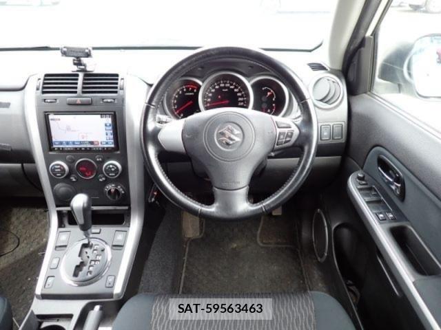 Suzuki ESCUDO 2013-02 4370646-29
