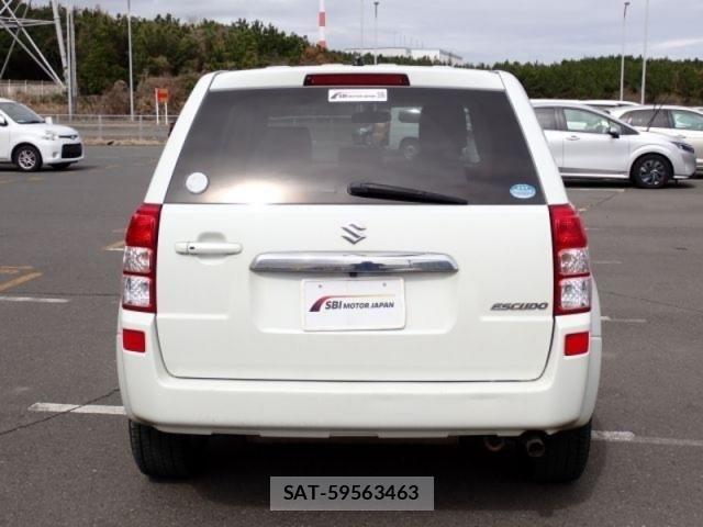Suzuki ESCUDO 2013-02 4370646-4