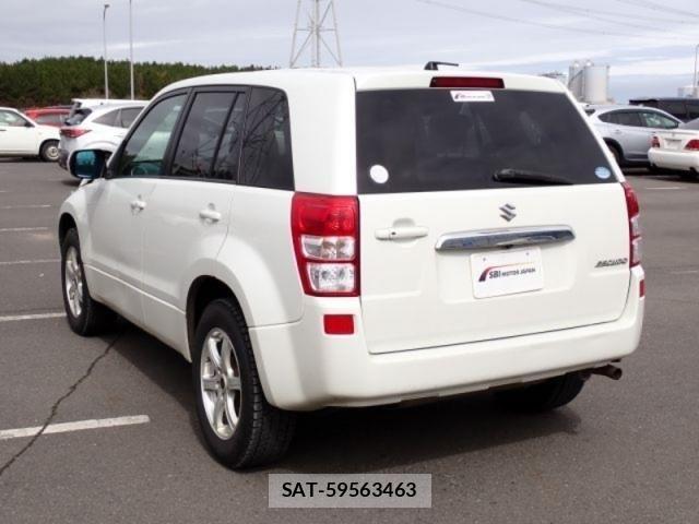 Suzuki ESCUDO 2013-02 4370646-5