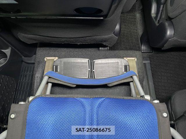 Toyota ESQUIRE 2019-09 440342-10
