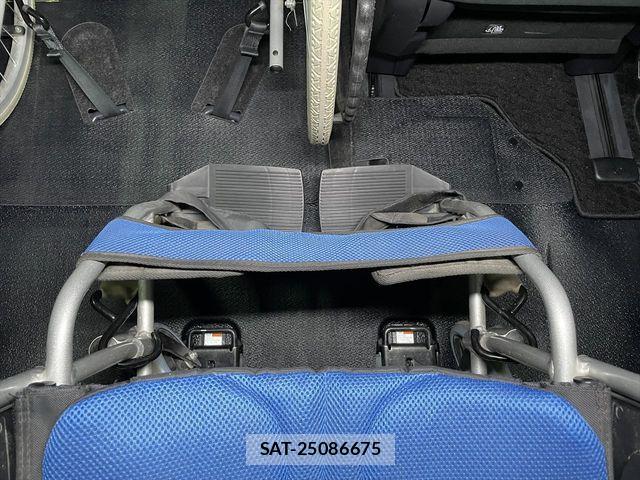 Toyota ESQUIRE 2019-09 440342-11