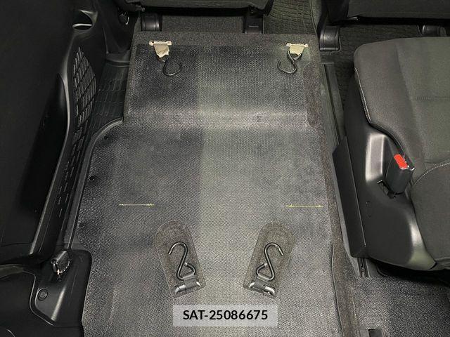 Toyota ESQUIRE 2019-09 440342-13