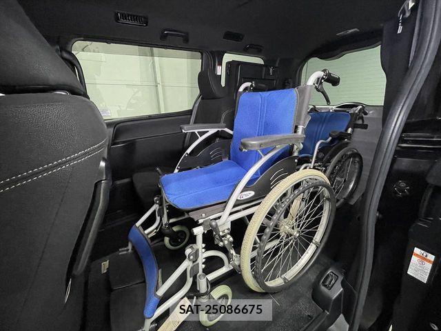 Toyota ESQUIRE 2019-09 440342-8
