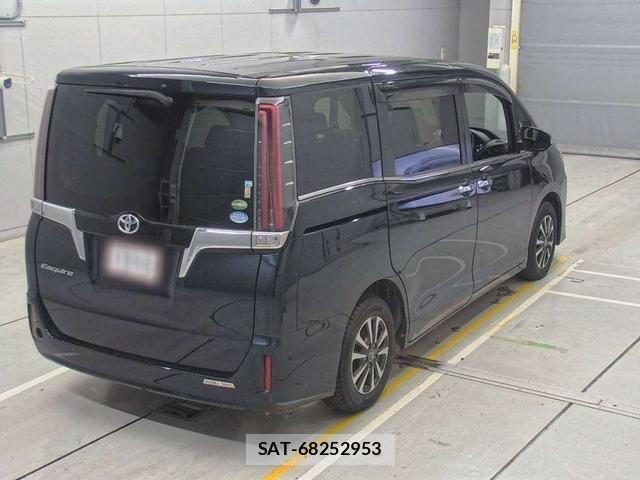 Toyota ESQUIRE 2018-03 1076993-1